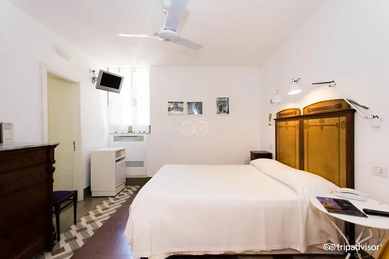 La Moresca Hotel Marina di Ragusa 4*,